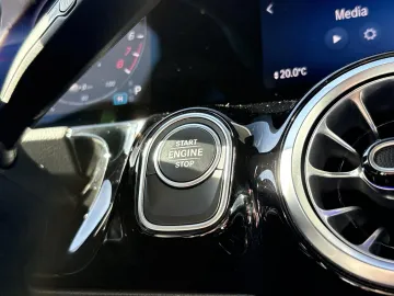 Car image 43