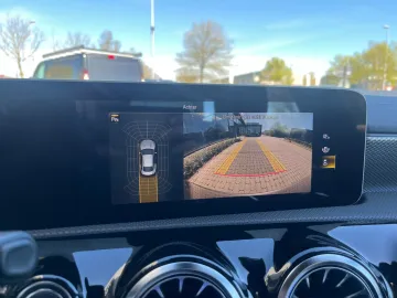 Car image 35