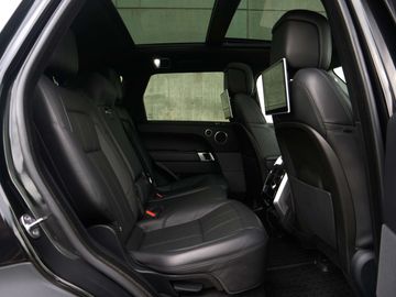 Car image 31