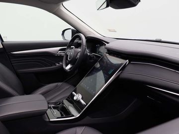 Car image 37