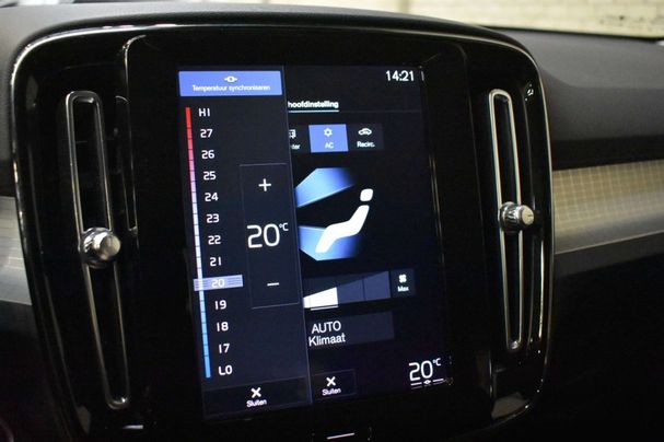 Volvo XC40 Recharge R T4 Design 155 kW image number 28