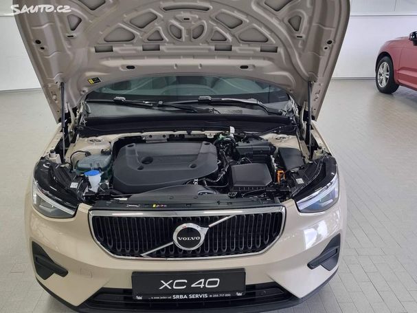 Volvo XC40 B3 Core 120 kW image number 17