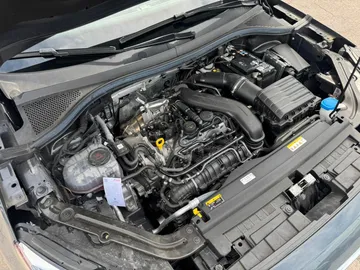 Car image 28