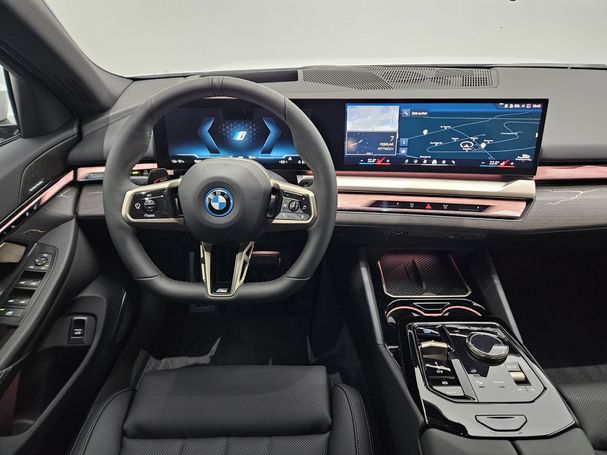 BMW i5 eDrive40 250 kW image number 14