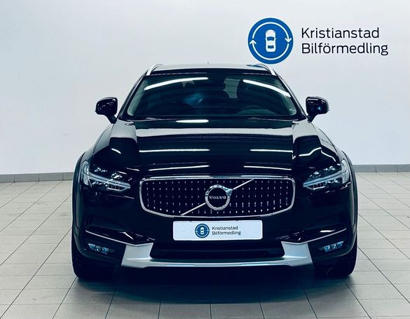 Volvo V90 Cross Country D4 AWD 140 kW image number 5