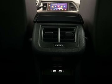 Car image 36