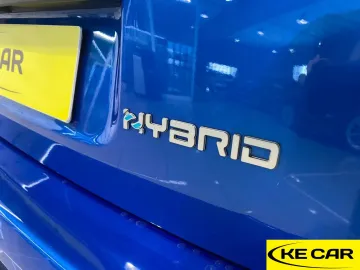 Car image 25