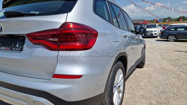 BMW X3 xDrive20d xLine 140 kW image number 12