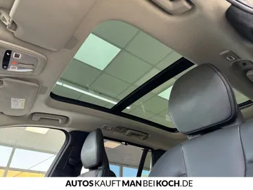 Car image 34
