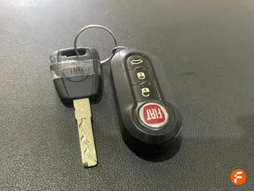 Car image 19