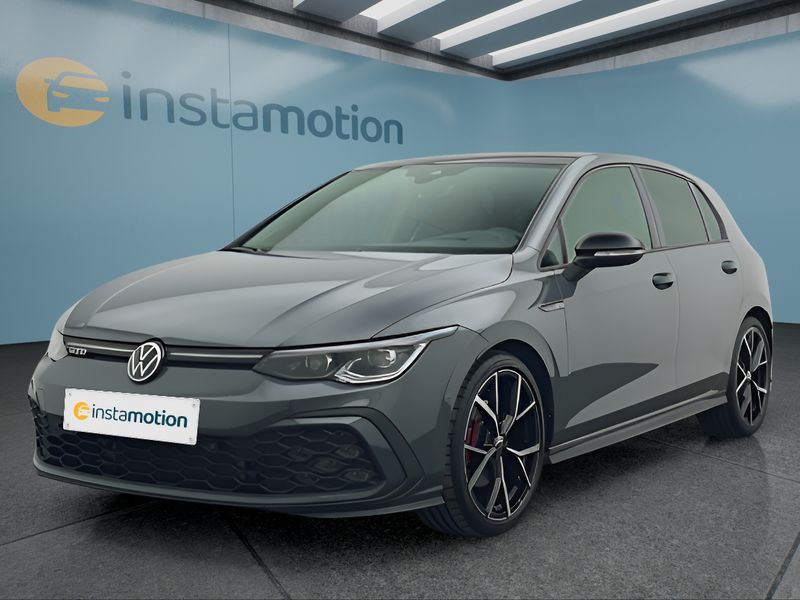 Volkswagen Golf 8 2.0