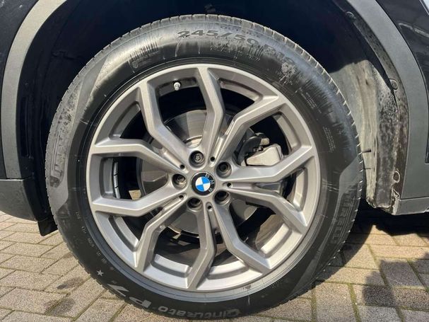 BMW X3 xDrive20d xLine 140 kW image number 10