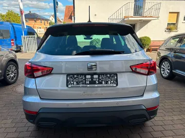 Car image 33