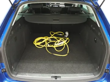 Car image 36