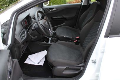 Car image 25