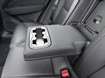 Car image 44