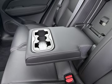 Car image 44