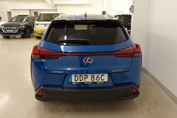 Lexus UX 250h E-FOUR 135 kW image number 15