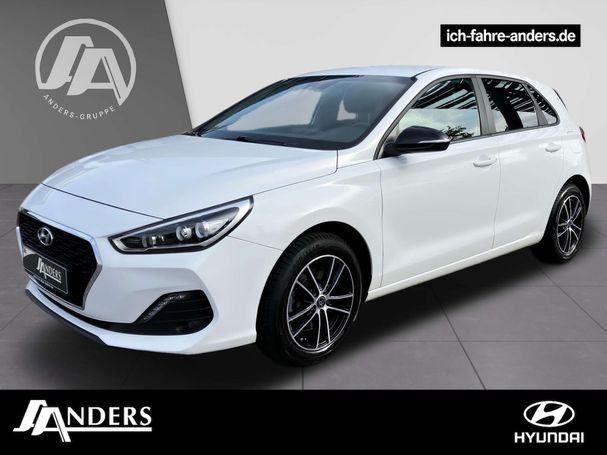 Hyundai i30 1.6 CRDI Passion Plus 85 kW image number 2