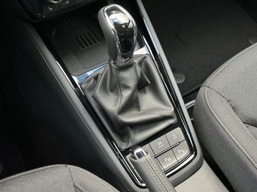 Car image 38