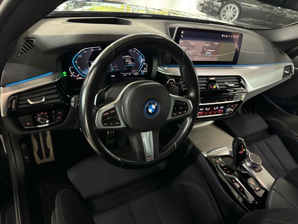 BMW 530 Touring xDrive 215 kW image number 17