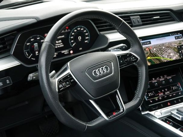 Audi e-tron 55 quattro 300 kW image number 6