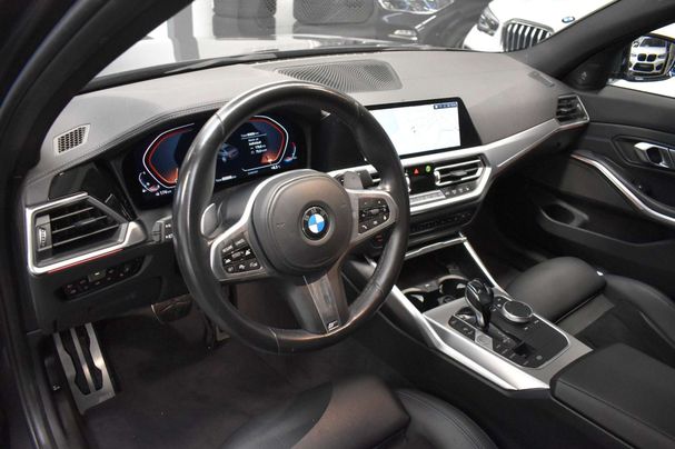 BMW 320i 135 kW image number 8