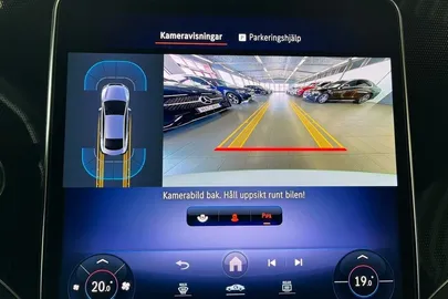 Car image 19