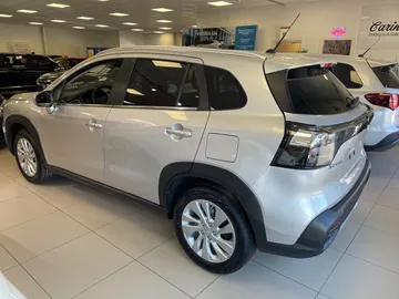Car image 5