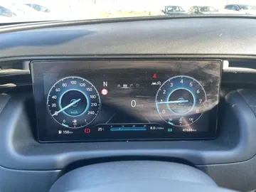 Car image 26