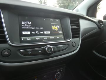 Car image 40