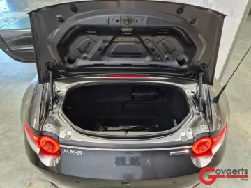 Car image 36
