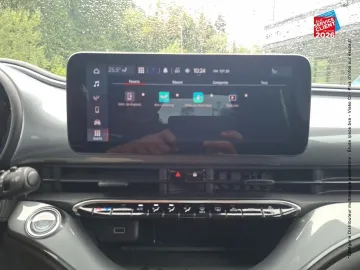Car image 20