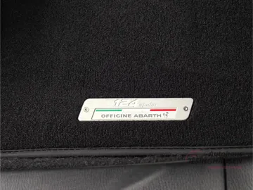 Car image 39