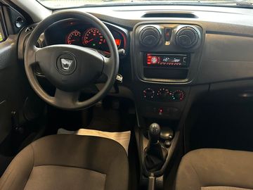 Car image 16