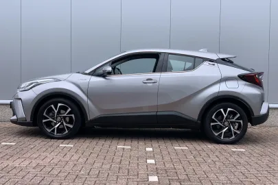 Car image 5