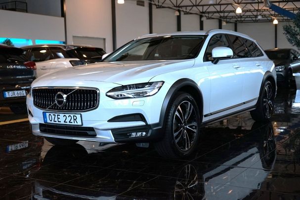 Volvo V90 Cross Country D4 AWD Momentum 140 kW image number 1