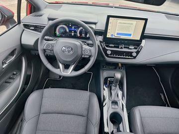 Car image 11