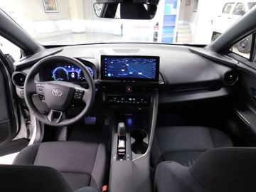 Car image 15