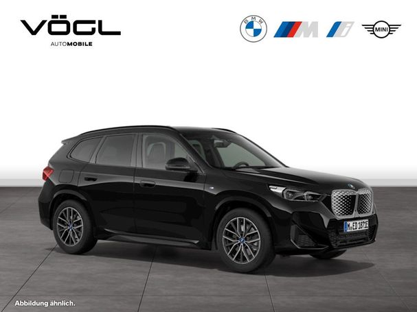 BMW iX1 eDrive20 M Sport 150 kW image number 9