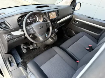 Car image 47