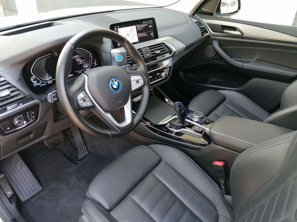 BMW iX3 Impressive 210 kW image number 6