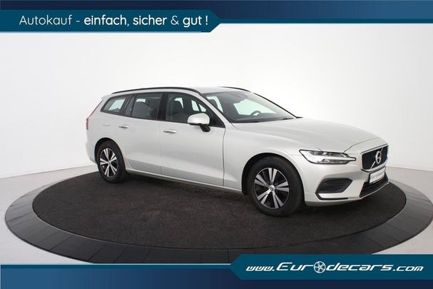 Volvo V60 D3 Momentum 110 kW image number 8