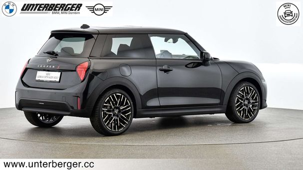 Mini Cooper S Favoured Trim 150 kW image number 3