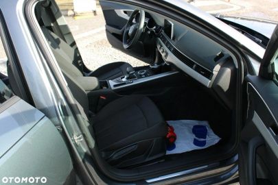 Car image 31