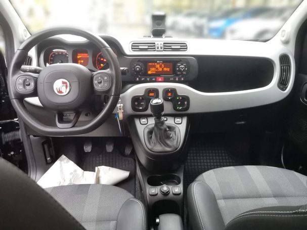 Fiat Panda Cross Hybrid City 51 kW image number 5