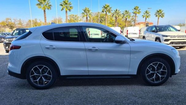 Alfa Romeo Stelvio 2.2 Diesel AT8 Q4 154 kW image number 4