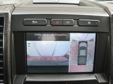 Car image 38