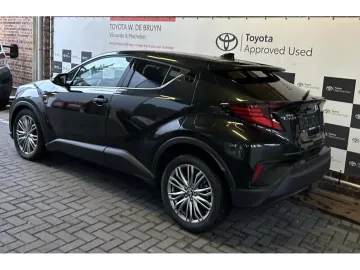 Car image 3