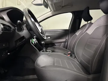 Car image 21